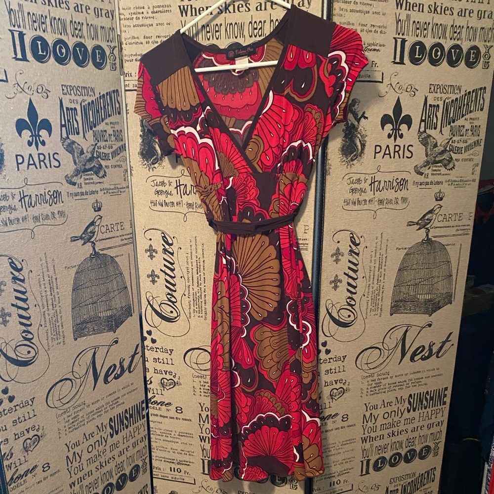3/$12 SALE 🌈 Floral midi dress